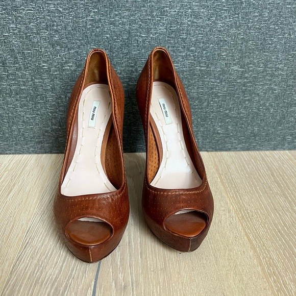 Miu Miu Brown Platform Heels Size 35 1/2 - Picture 4 of 16